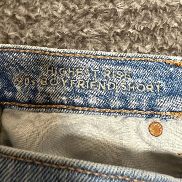 American Eagle Womens 90s Boyfriend Short Size 8 Highest Rise Distressed Denim - Picture 5 of 7